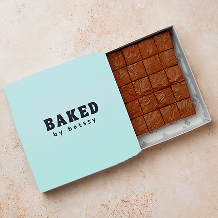 RED VELVET CHOCOLATE FUDGE BROWNIE 25 PCS
